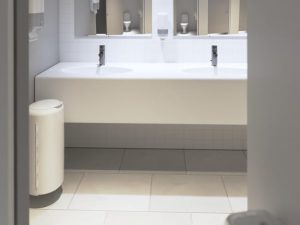 Tork Köpük Sabun Dispenseri Beyaz – Elevation Tasarım, Sızdırmaz Sistem, Kolay Dolum