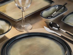 Kütahya Porselen İsland 24 Parça 6 Kişilik Bone Yemek Seti – Modern ve Zarif Tasarım